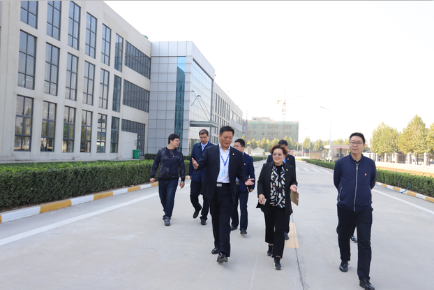郑州二七区委组织部常务副部长王波一行 莅临我公司考察指导党建事情