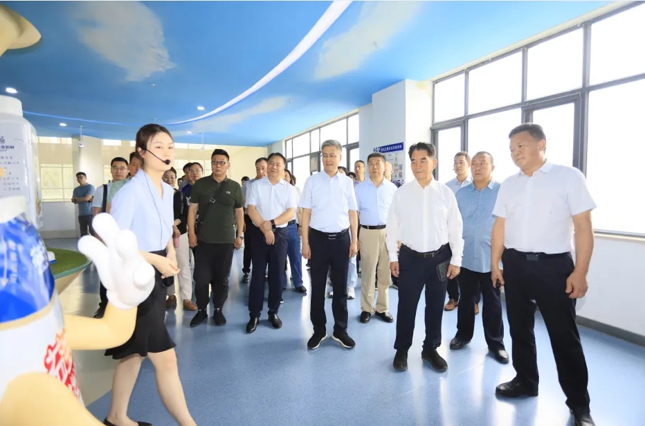 28圈丨中国人民大学河南校友会莅临28圈旅行座谈