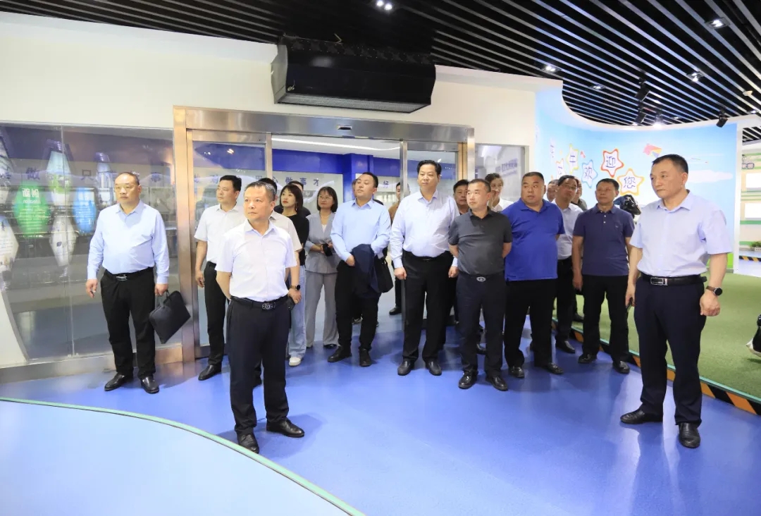 供销联动，，，立异共赢丨河南农投集团内部营业协同交流会在28圈乳业集团顺遂召开