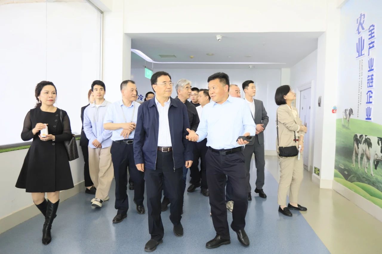 河南省2024国家“学生饮用奶妄想”推广事情推进会在郑州乐成举行！！！