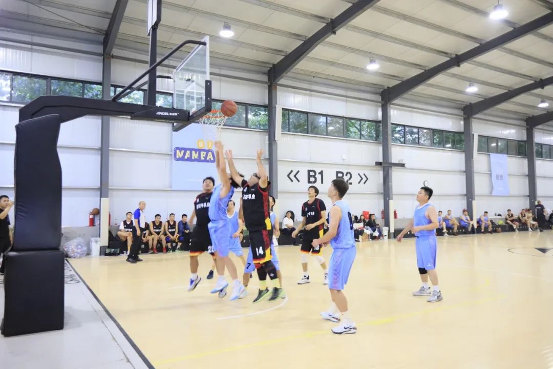 28圈丨夺冠，夺冠，夺冠。。。。。！！用冠军为中国健儿喝彩。。。。。！！