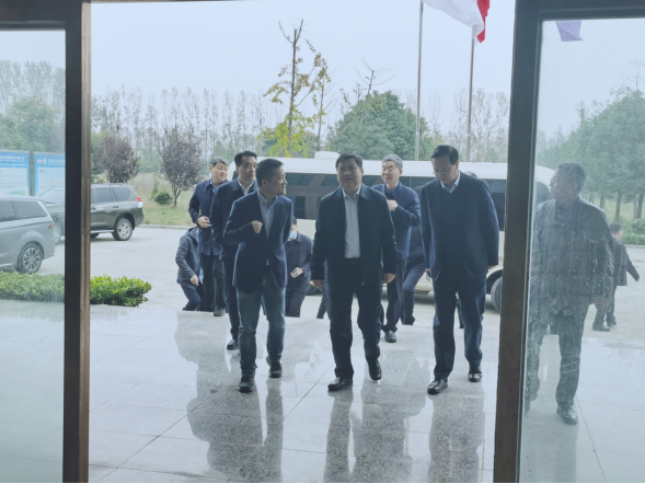 驻马店市委书记鲍常勇一行莅临28圈平舆瑞亚和新蔡瑞亚调研