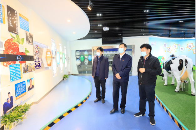 河南省委农办主任、、农业农村厅厅长申延平一行调研河南28圈乳业集团