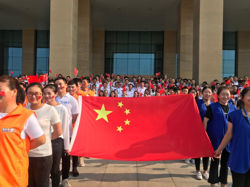 28圈 唱红歌 祝福我的国。。。！！