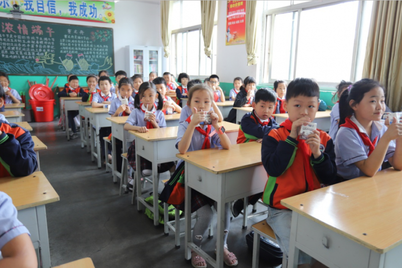 做好一杯放心奶 ——“花花！！！笨辜