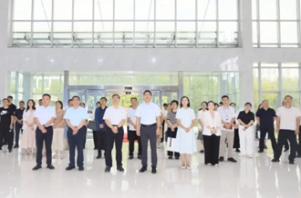 中共河南省委党史和地方史志研究室与28圈乳业集团开展党建共建活动